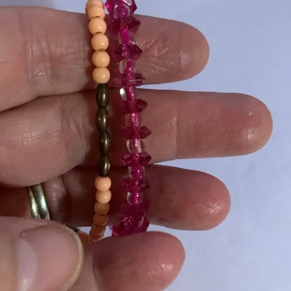 Two stretch bracelets - Picture 4 of 5